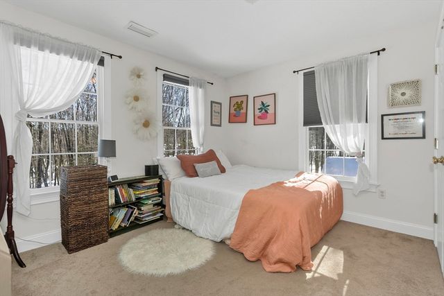 745 Glendale Rd, Wilbraham, MA 01095