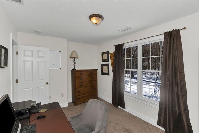 745 Glendale Rd, Wilbraham, MA 01095