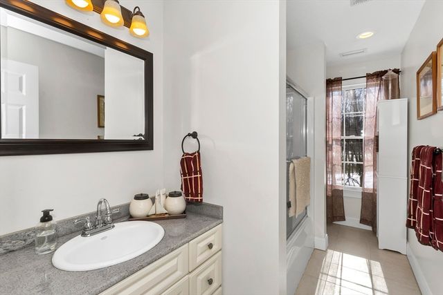 745 Glendale Rd, Wilbraham, MA 01095