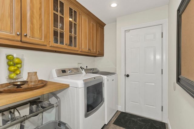 745 Glendale Rd, Wilbraham, MA 01095