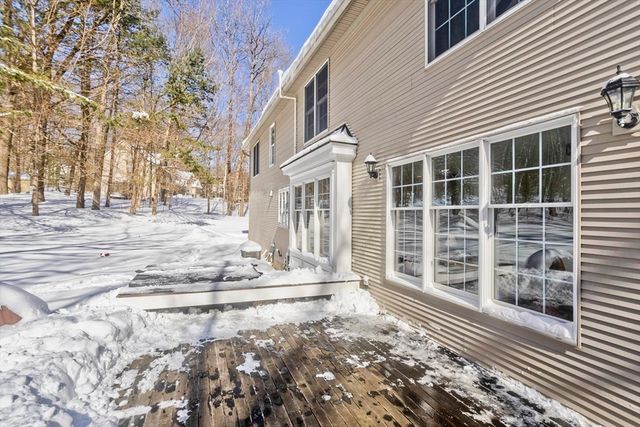 745 Glendale Rd, Wilbraham, MA 01095