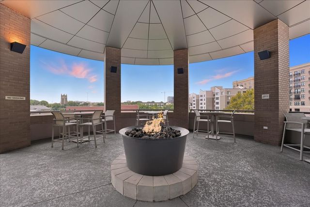 900 20th Ave S Apt 1004, Nashville, TN 37212