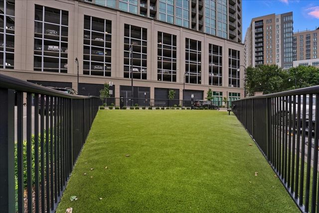 900 20th Ave S Apt 1004, Nashville, TN 37212