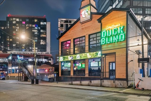 900 20th Ave S Apt 1004, Nashville, TN 37212