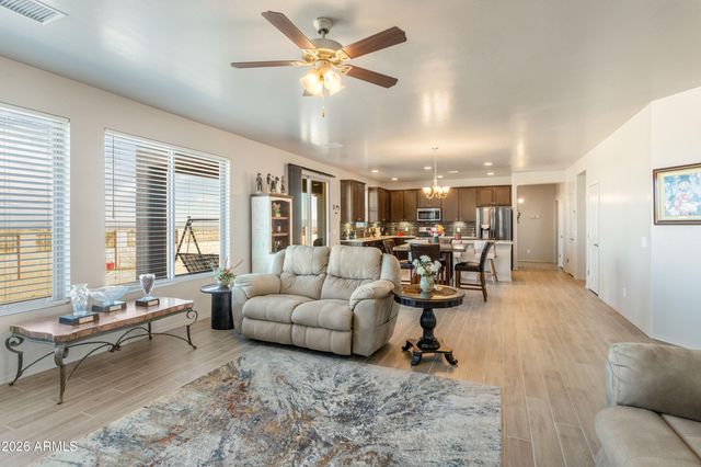 6757 E VAQUERO Circle, Hereford, AZ 85615