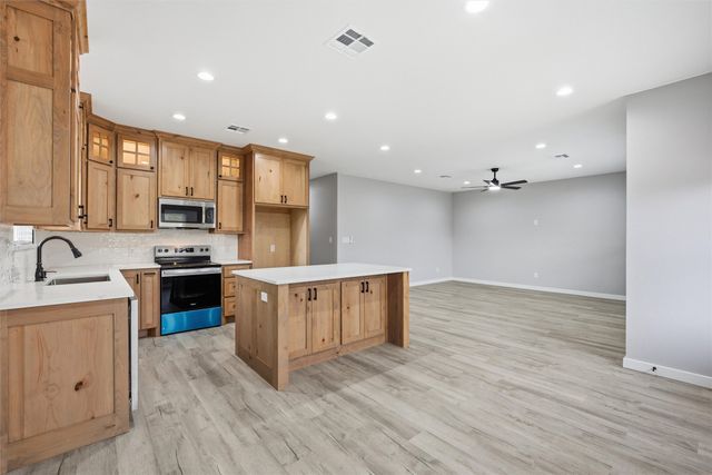 411 E 27th Street, Waco, TX 76705