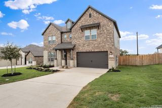 174 AZALEA ALY, Castroville, TX 78009