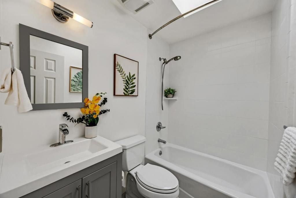 Image 12 of property listing at 190 Marietta Drive, San Francisco, CA 94127