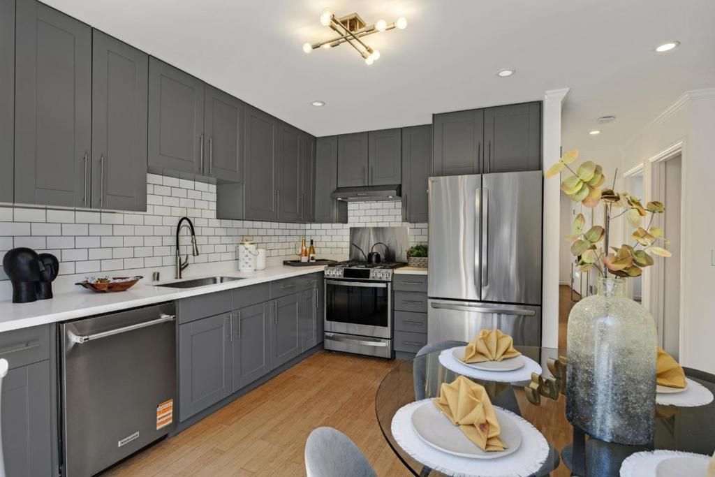 Image 14 of property listing at 190 Marietta Drive, San Francisco, CA 94127