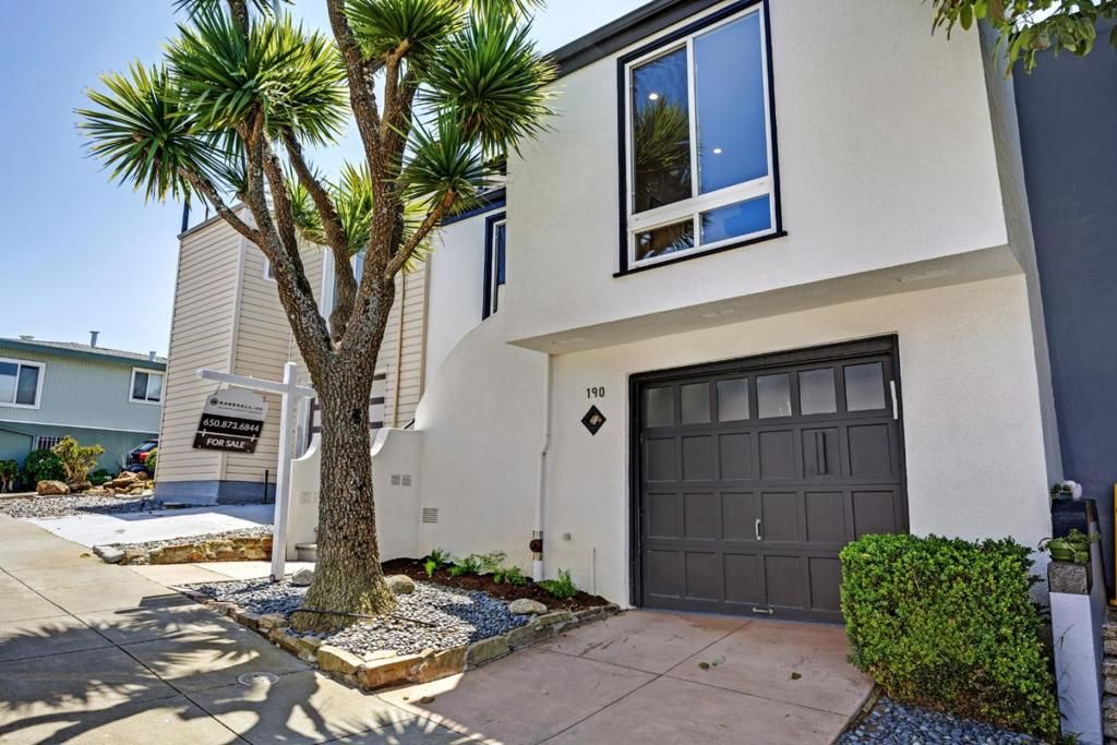 Image 4 of property listing at 190 Marietta Drive, San Francisco, CA 94127