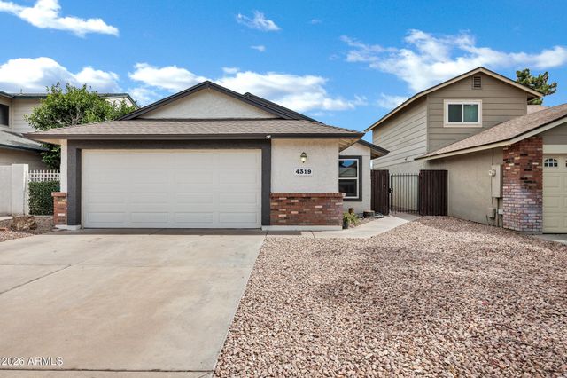 4319 E CONTESSA Street, Mesa, AZ 85205