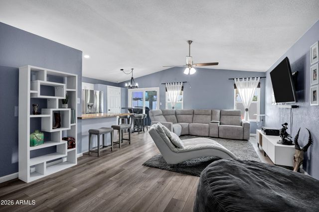 4319 E CONTESSA Street, Mesa, AZ 85205