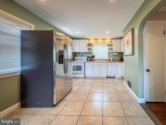514 PROSPECT AVE, Morrisville, PA 19067