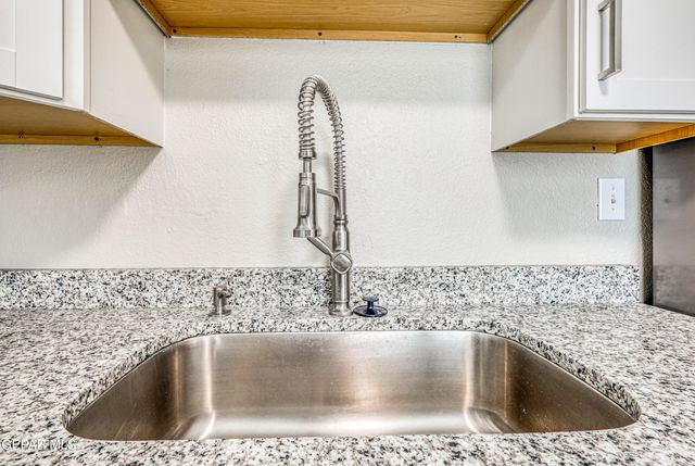 5040 SIERRA MADRE Drive, El Paso, TX 79904