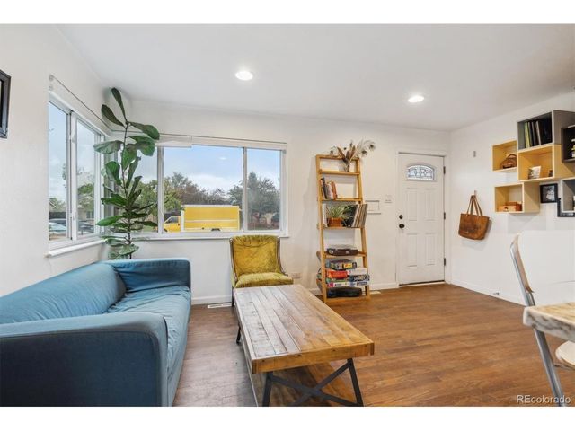 2870 Pontiac St, Denver, CO 80207