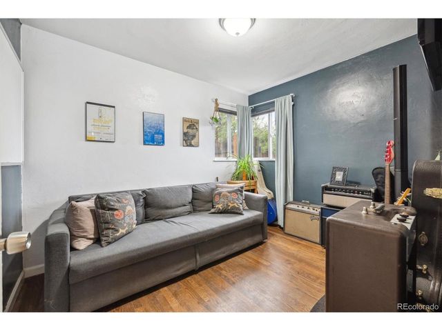 2870 Pontiac St, Denver, CO 80207