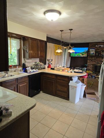 16565 14 Mile Road, Battle Creek, MI 49014