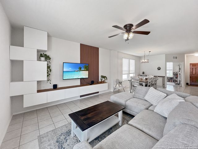 428 Holly Bush, New Braunfels, TX 78130