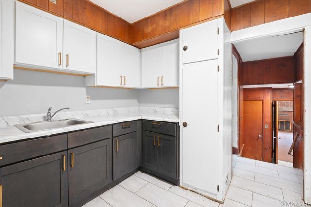 5 Lincoln Street, Sloatsburg, NY 10974