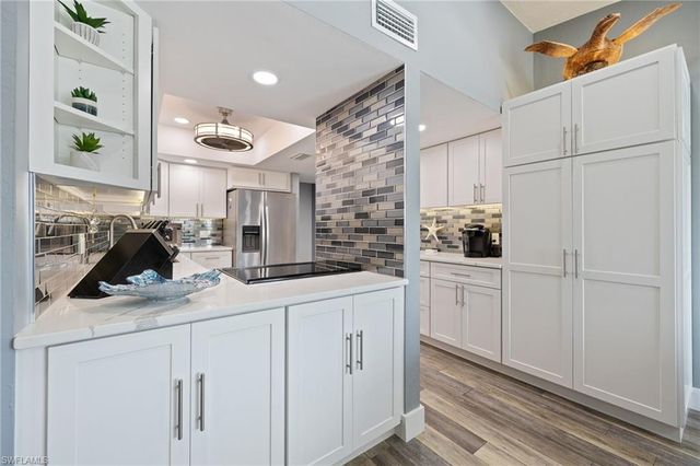 4904 Vincennes ST 204, Cape Coral, FL 33904