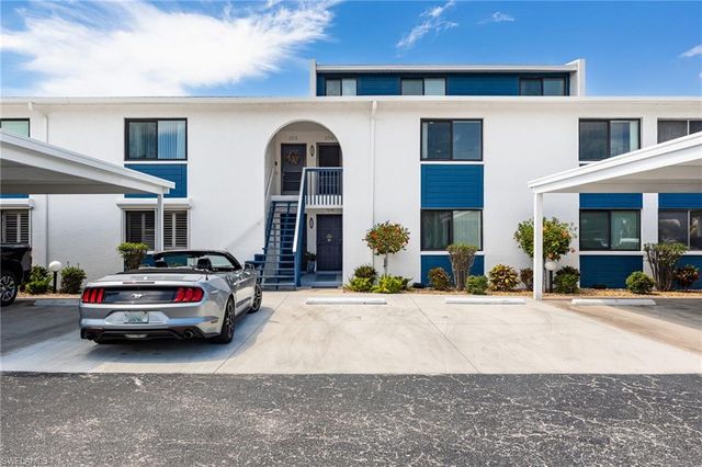 4904 Vincennes ST 204, Cape Coral, FL 33904