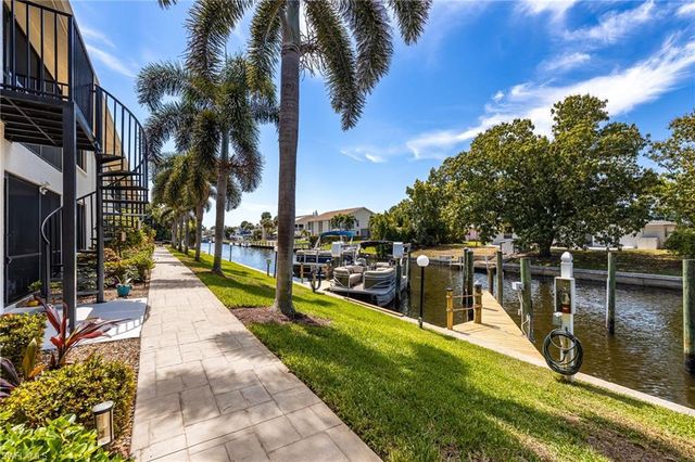 4904 Vincennes ST 204, Cape Coral, FL 33904