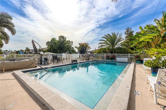 4904 Vincennes ST 204, Cape Coral, FL 33904