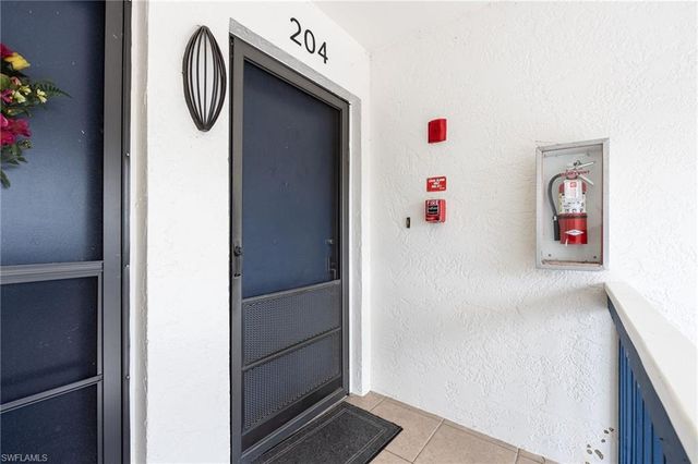 4904 Vincennes ST 204, Cape Coral, FL 33904