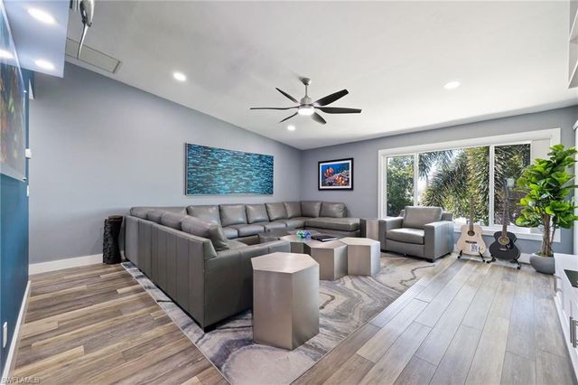 4904 Vincennes ST 204, Cape Coral, FL 33904