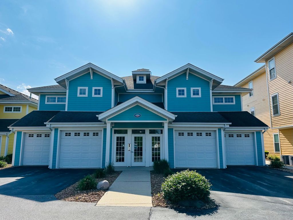 13304 E Lakeshore Drive 202, Cedar Lake, IN 46303