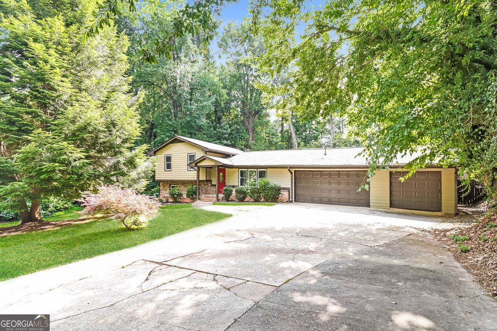 3404 Sherrod Drive, Marietta, GA 30008 — photo 2
