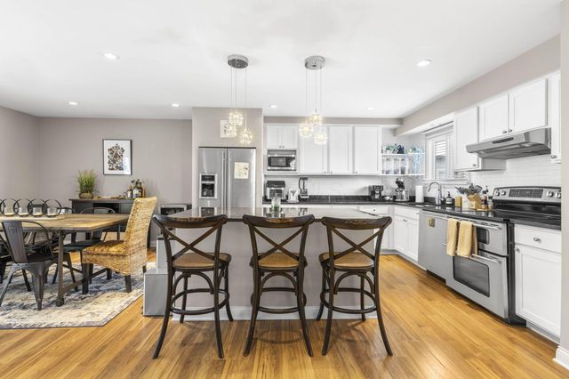 6031 Cromdale Drive, Dublin, OH 43017