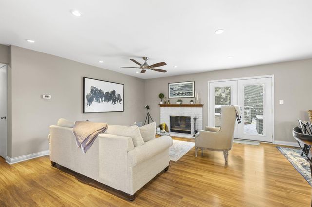 6031 Cromdale Drive, Dublin, OH 43017