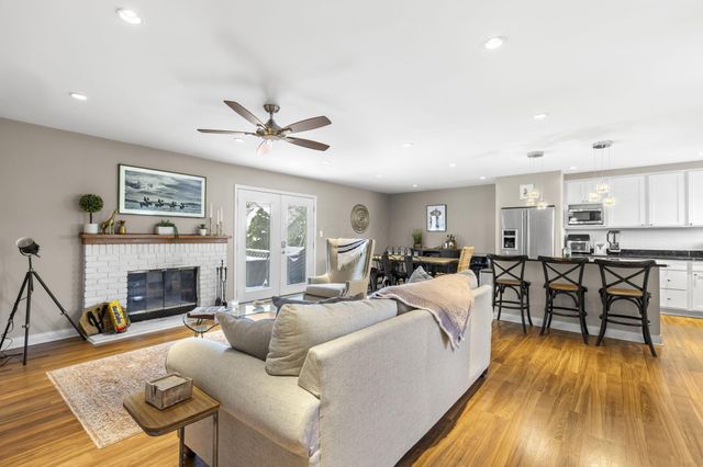 6031 Cromdale Drive, Dublin, OH 43017