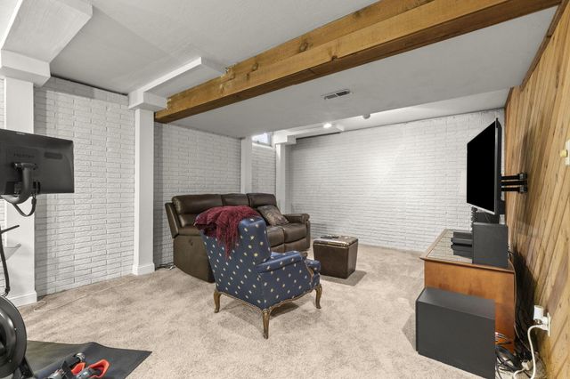 6031 Cromdale Drive, Dublin, OH 43017