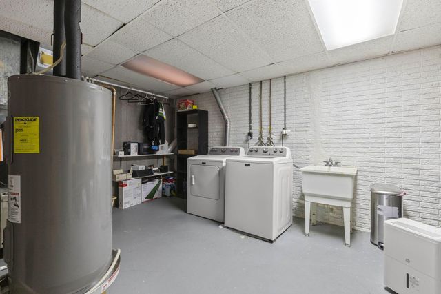 6031 Cromdale Drive, Dublin, OH 43017