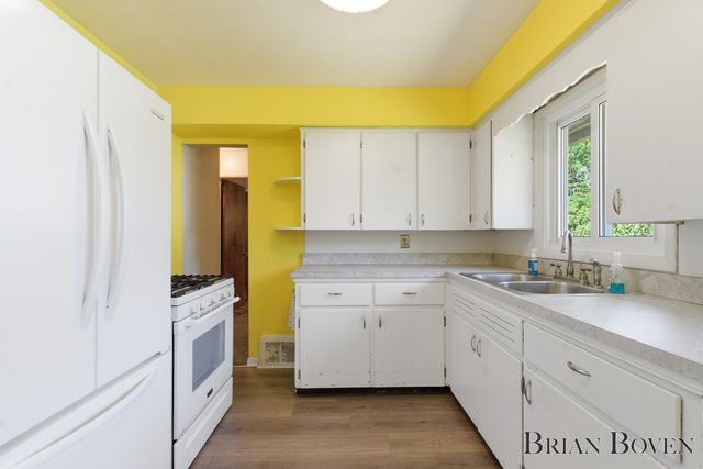 197 Carrie Street, Sparta, MI 49345