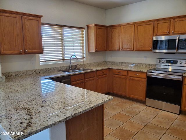 1853 E SHANNON Street, Chandler, AZ 85225