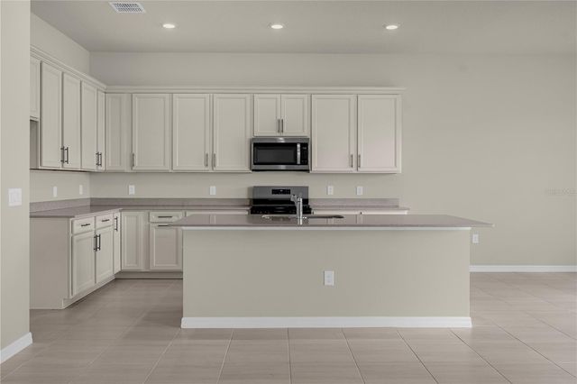 10411 PARK ESTATES AVENUE, Orlando, FL 32836