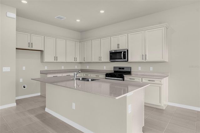 10411 PARK ESTATES AVENUE, Orlando, FL 32836