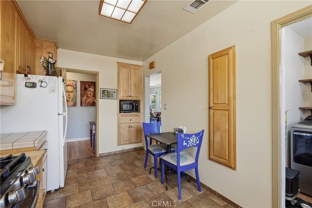 1656 Vejar, Pomona, CA 91766