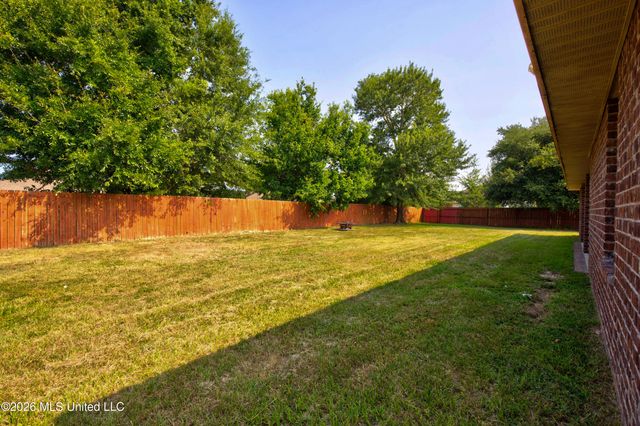 160 Saltmeadow Circle, Ocean Springs, MS 39564