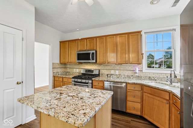15315 Declaration Drive, Westfield, IN 46074