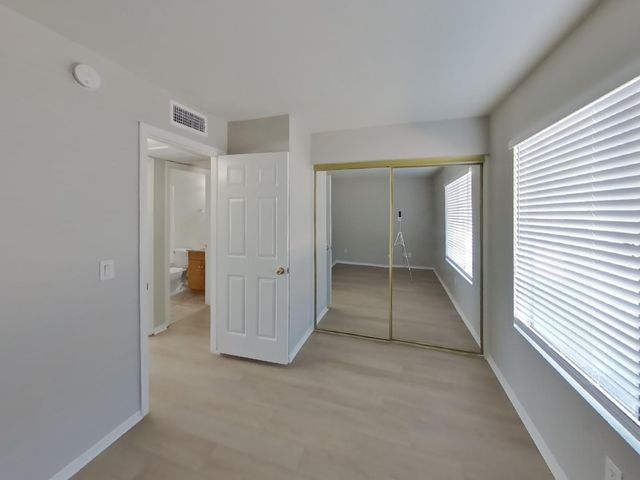 7331 W Mountain View Road, Peoria, AZ 85345