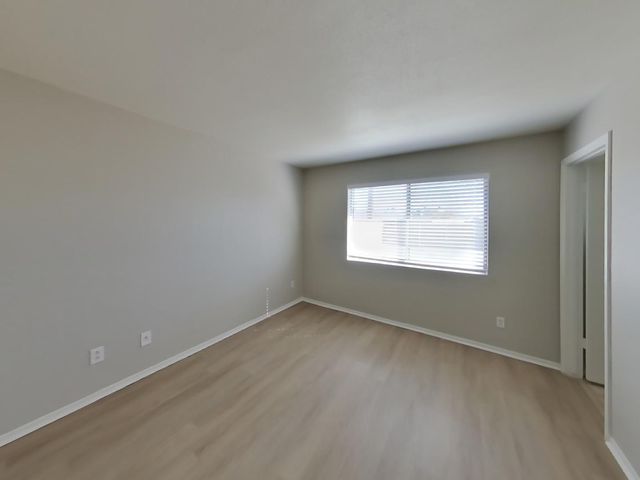 7331 W Mountain View Road, Peoria, AZ 85345