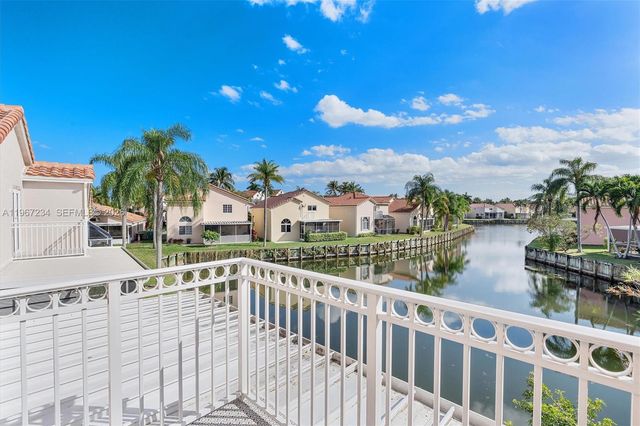 1054 SE 6th Ave, Dania Beach, FL 33004