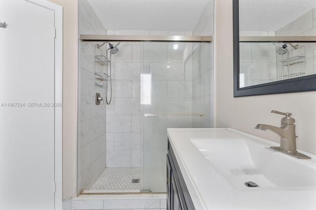 1054 SE 6th Ave, Dania Beach, FL 33004