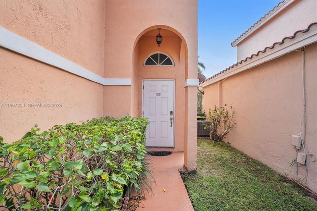 1054 SE 6th Ave, Dania Beach, FL 33004