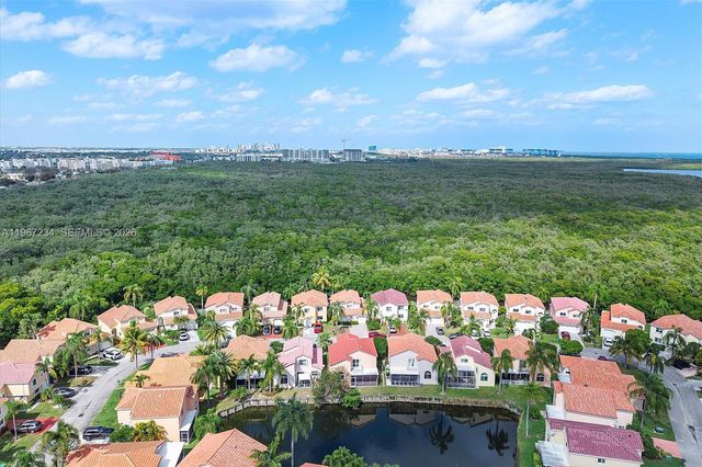 1054 SE 6th Ave, Dania Beach, FL 33004