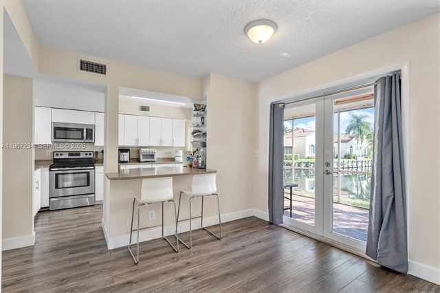 1054 SE 6th Ave, Dania Beach, FL 33004